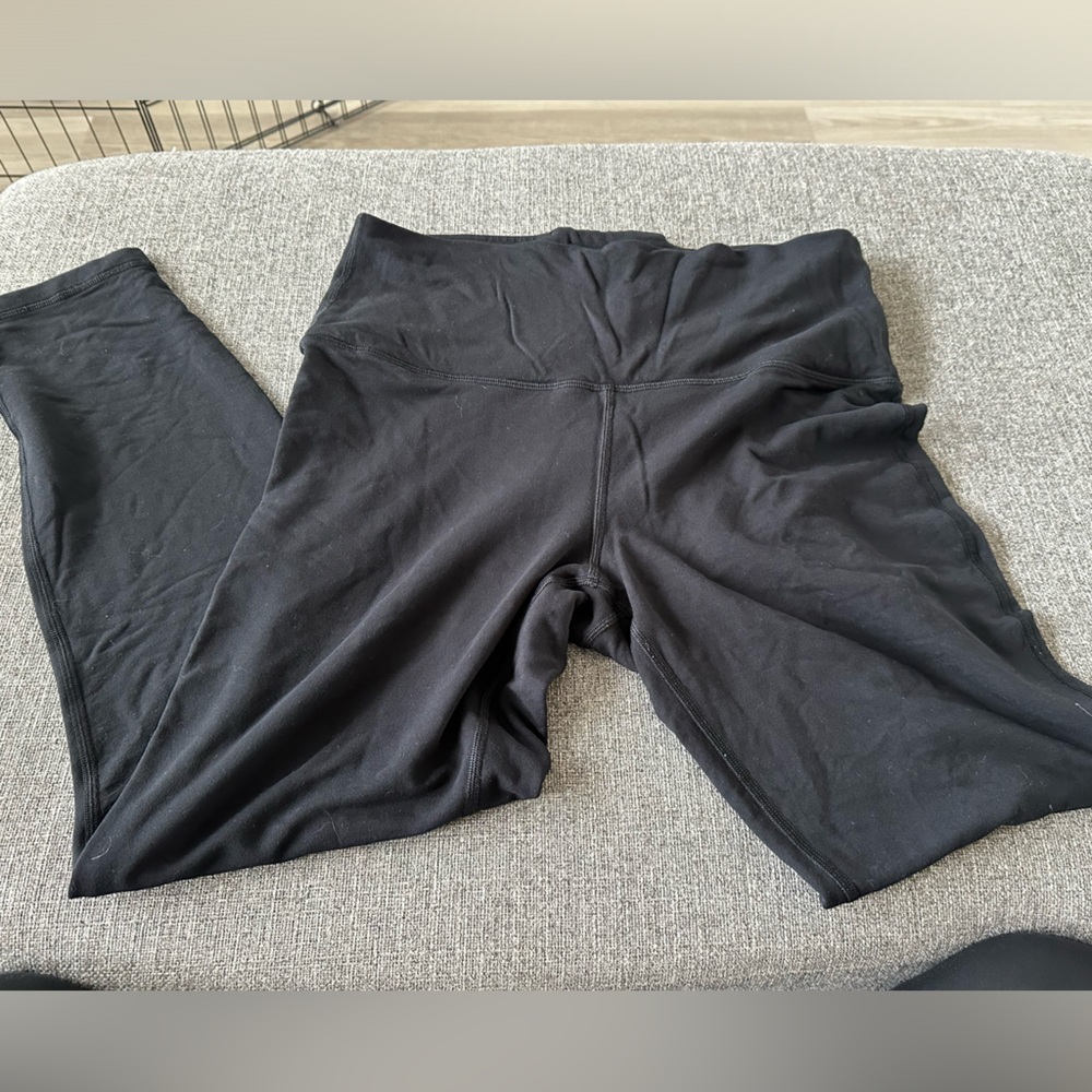 Black lulu leggings